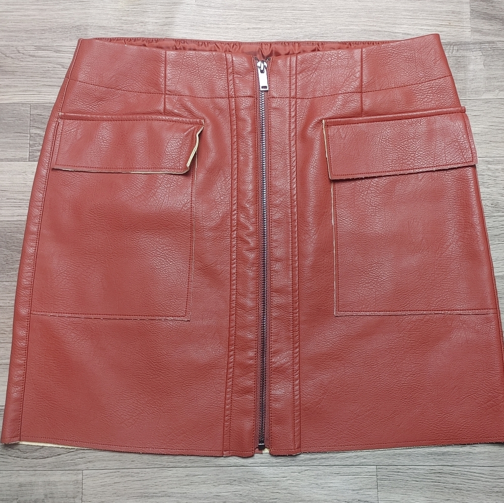 Shinestar Pleather Mini Skirt with front Zipper and Pockets High waisted mini